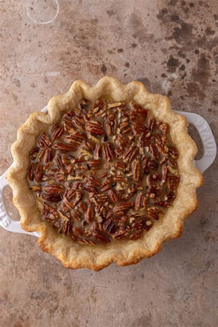 How many net carbs are in a cup of pecans